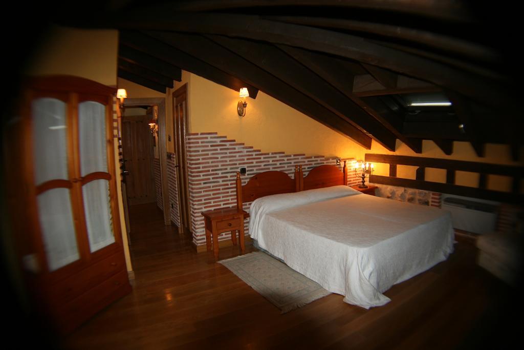 La Sinagoga Guest House เปญารานดา เด ดูเอโร ห้อง รูปภาพ